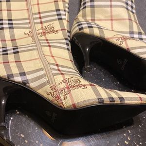 FAKE FAKE Bur Berry Fancy Heeled Boots Size US 7